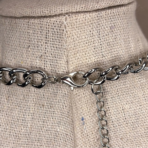 Silver Layered Gem Necklace Costume Event Party Cocktail - Picture 8 of 11